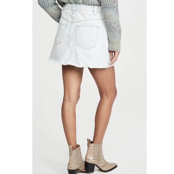 Free People Skirt Silver Lake Denim Mini High Rise Pleated Frayed Hem Size 27 - Picture 2 of 12